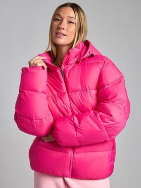 ✨🆕 NWT Comfrt Hot Pink Limited Edition Puffer Jacket Size Medium